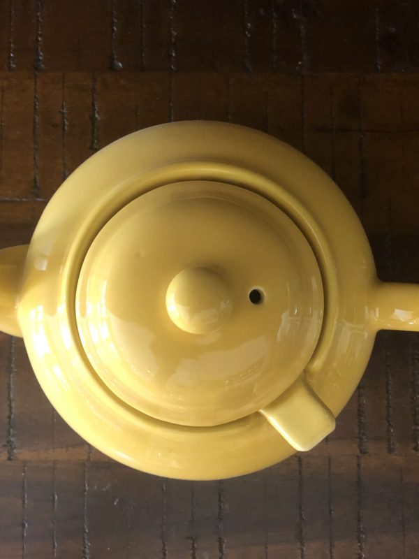yellow ceramic 20oz tea pot